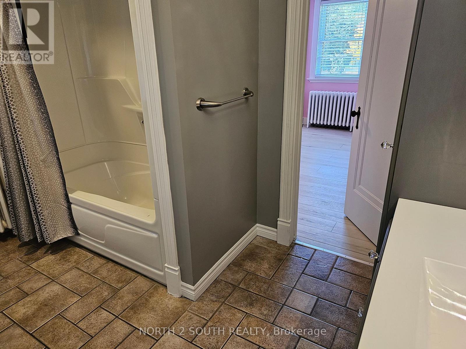 326 Erie Avenue, Brantford, Ontario  N3S 2H8 - Photo 13 - X13855094