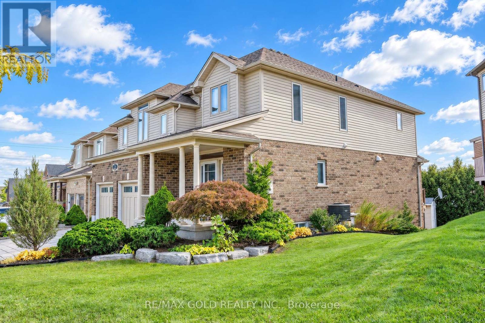 31 Melinda Street W, Kitchener, Ontario  N2E 0B8 - Photo 3 - X13855168