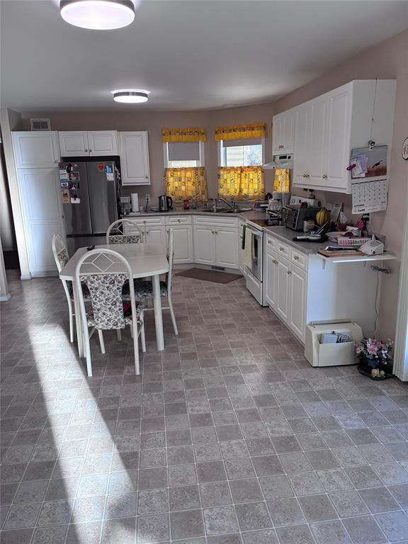 3815 Vanhorne Avenue, Brandon, Manitoba  R7B 4E2 - Photo 3 - 202619686