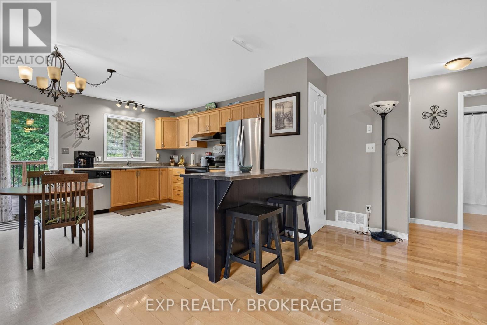 63 Speers Boulevard, Loyalist, Ontario  K7N 1Y1 - Photo 11 - X13855166