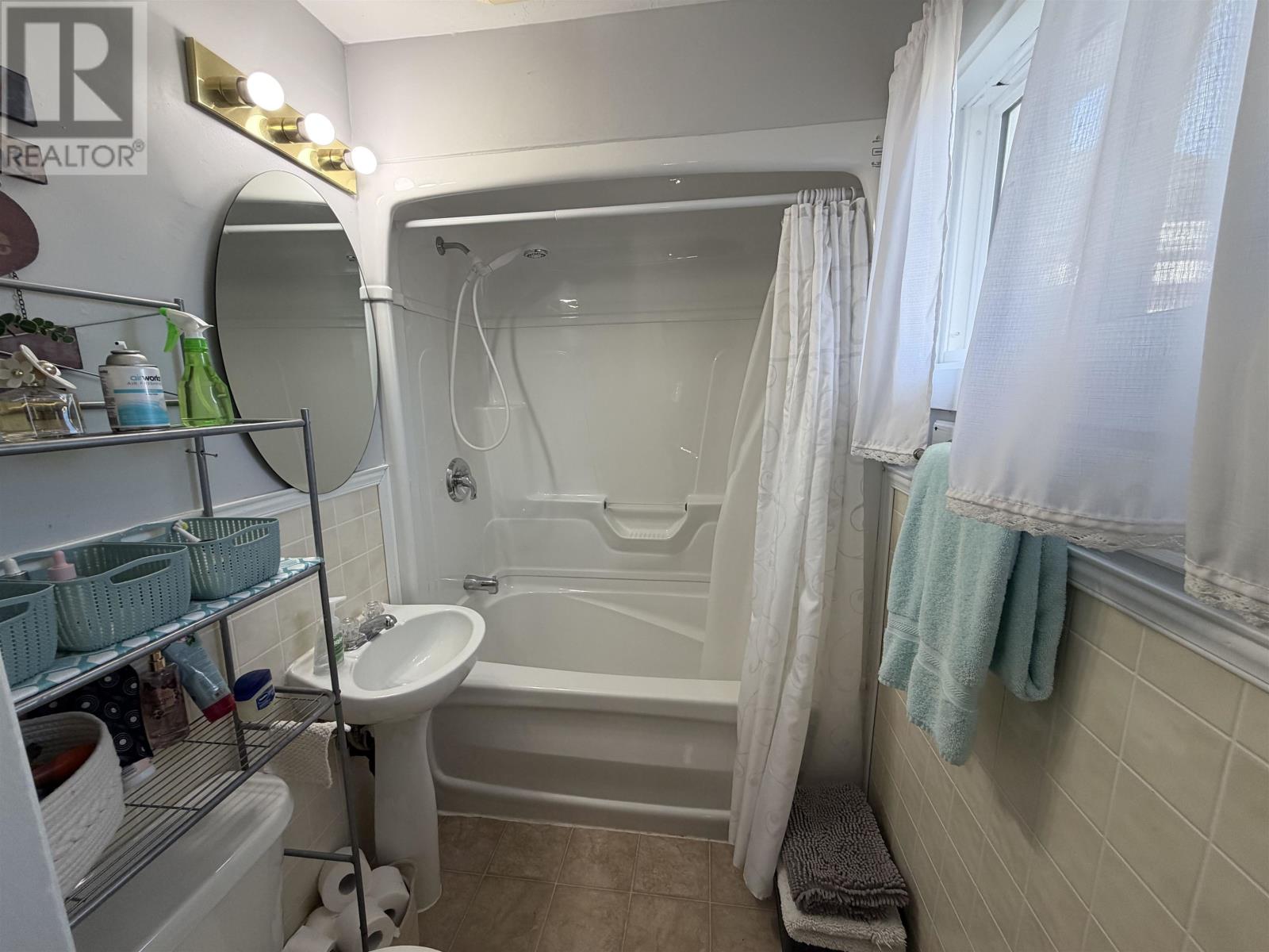 63a&b Brackley Point Road, Charlottetown, Prince Edward Island  C1A 6Y3 - Photo 10 - 202624965