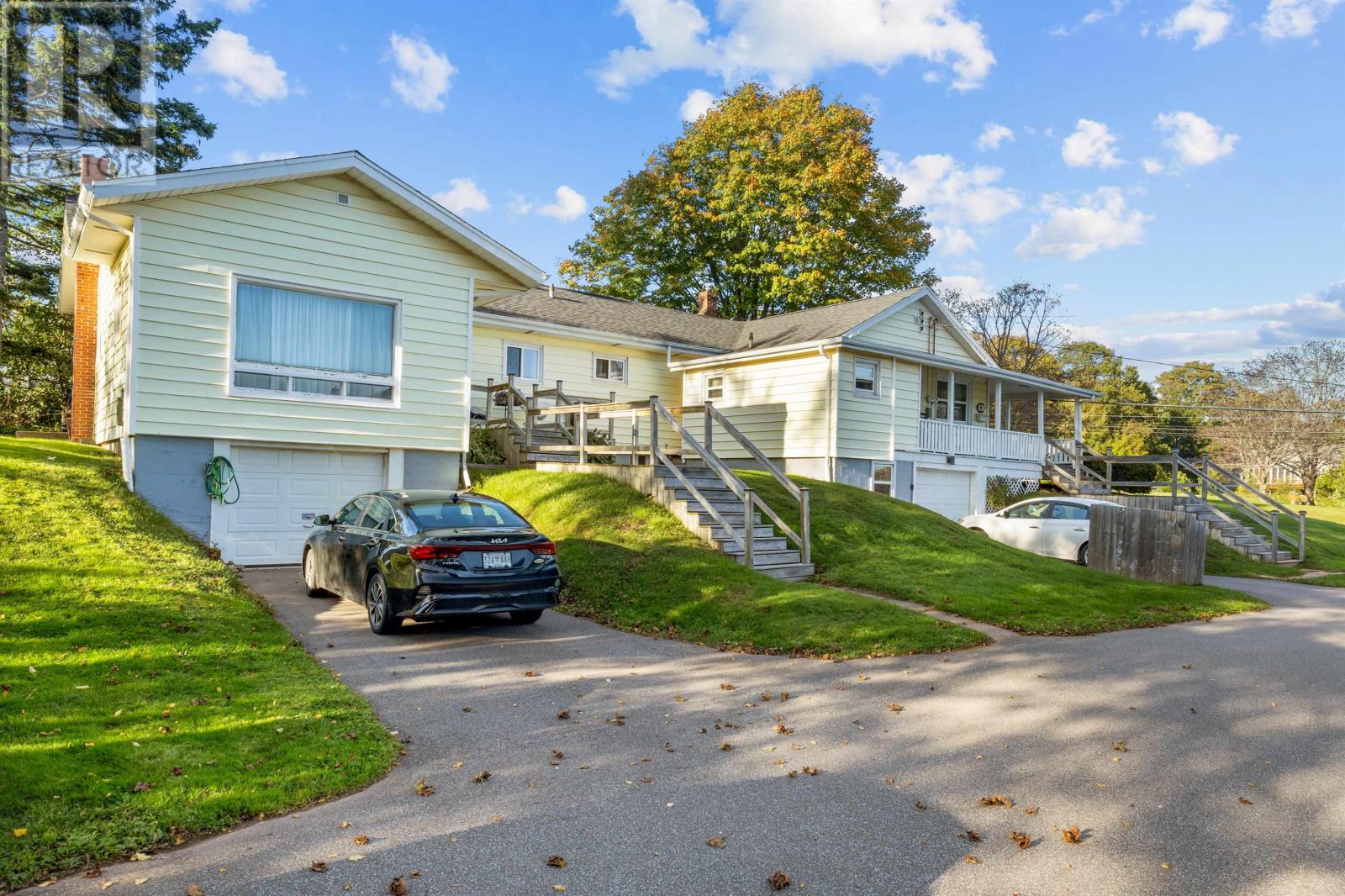 63a&b Brackley Point Road, Charlottetown, Prince Edward Island  C1A 6Y3 - Photo 27 - 202624965