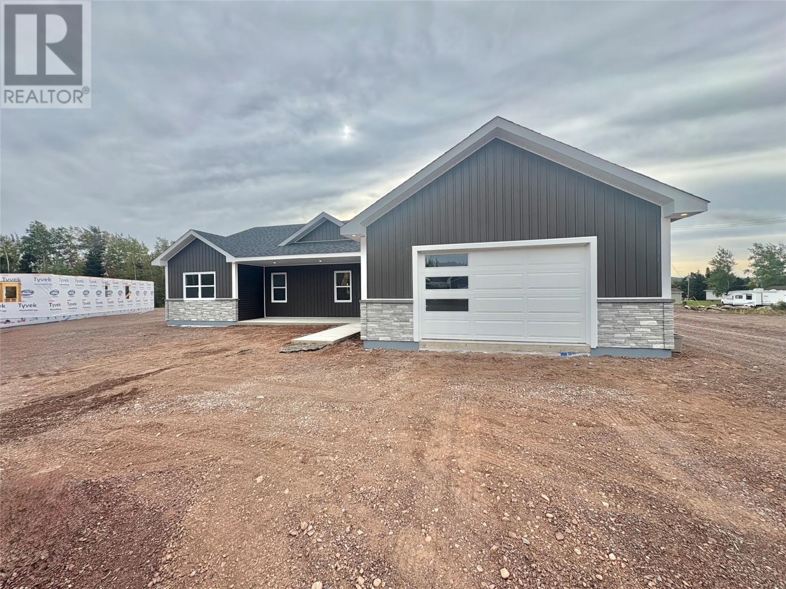35 Mcdonald Crescent, Bishop's Falls, Newfoundland & Labrador  A0H 1C0 - Photo 2 - 1300503