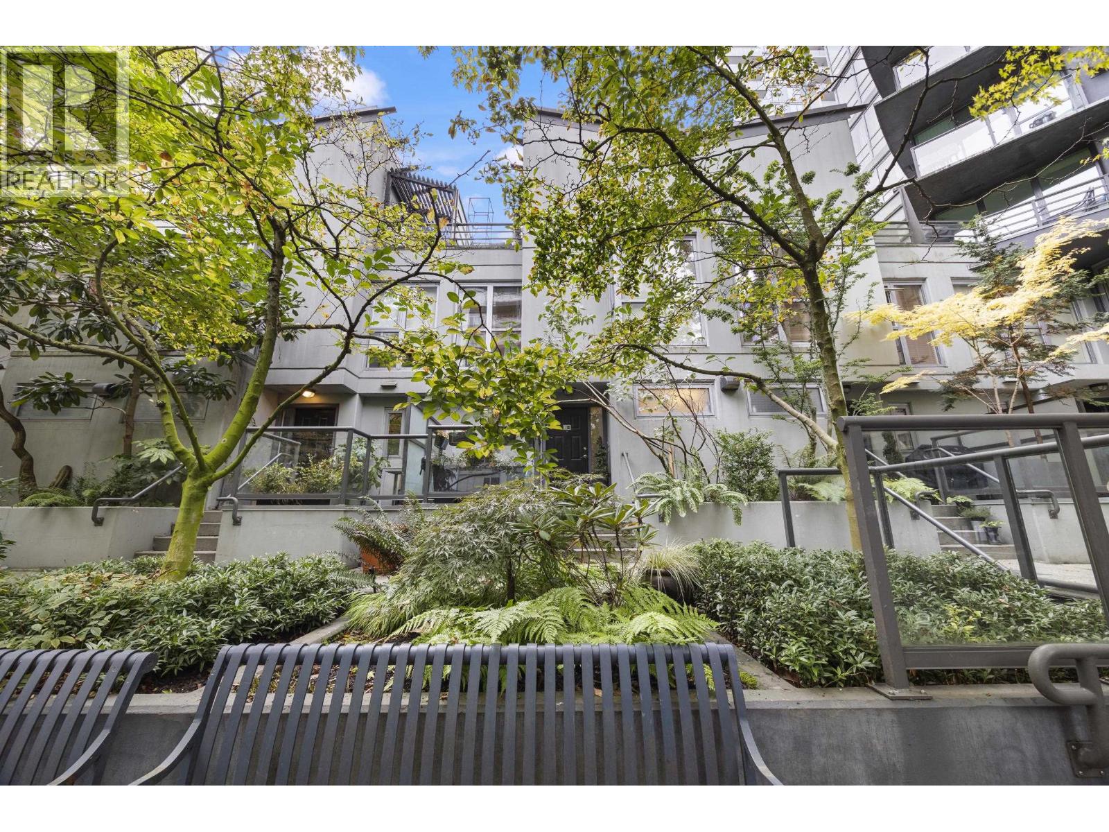 203 501 Pacific Street, Vancouver, British Columbia  V6Z 2X6 - Photo 3 - R3171628