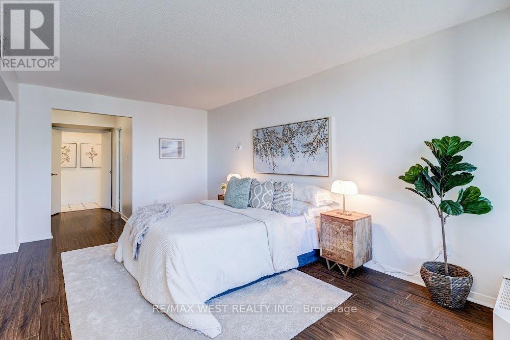 2009 - 2045 Lake Shore Boulevard W, Toronto, Ontario  M8V 2Z6 - Photo 15 - W13854170