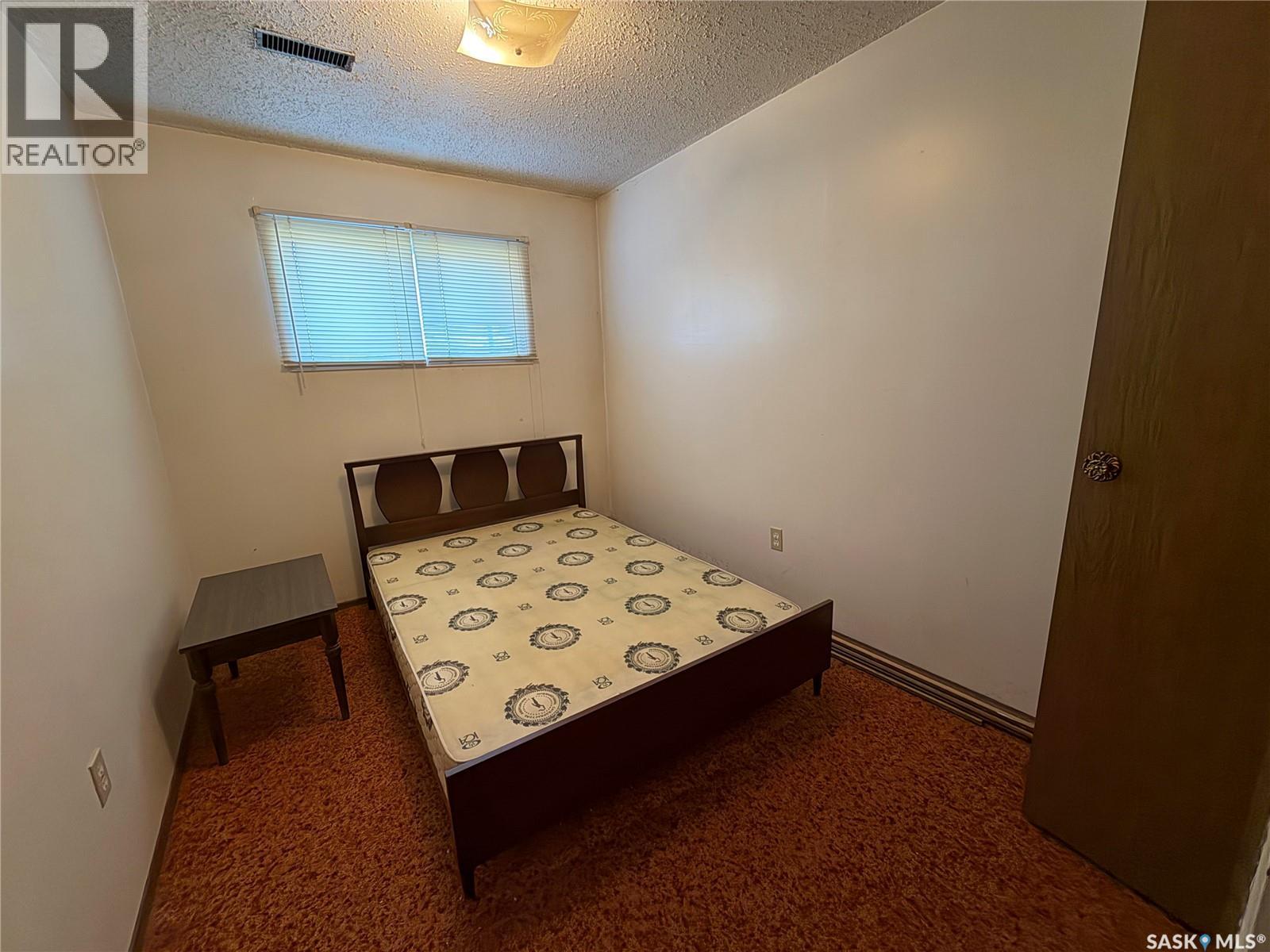 201 2nd Avenue, Melfort, Saskatchewan  S0E 1A0 - Photo 17 - SK050217