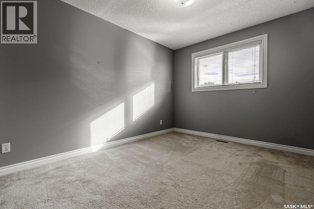 122 Wakaw Crescent, Saskatoon, Saskatchewan  S7J 4E2 - Photo 25 - SK050216
