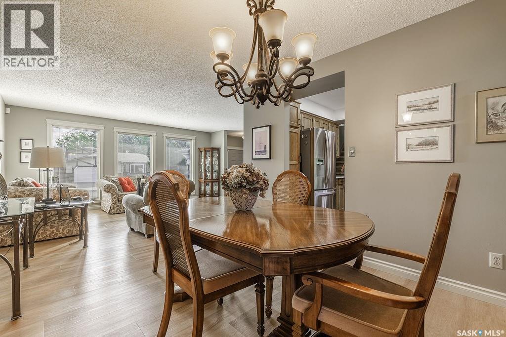122 Wakaw Crescent, Saskatoon, Saskatchewan  S7J 4E2 - Photo 8 - SK050216