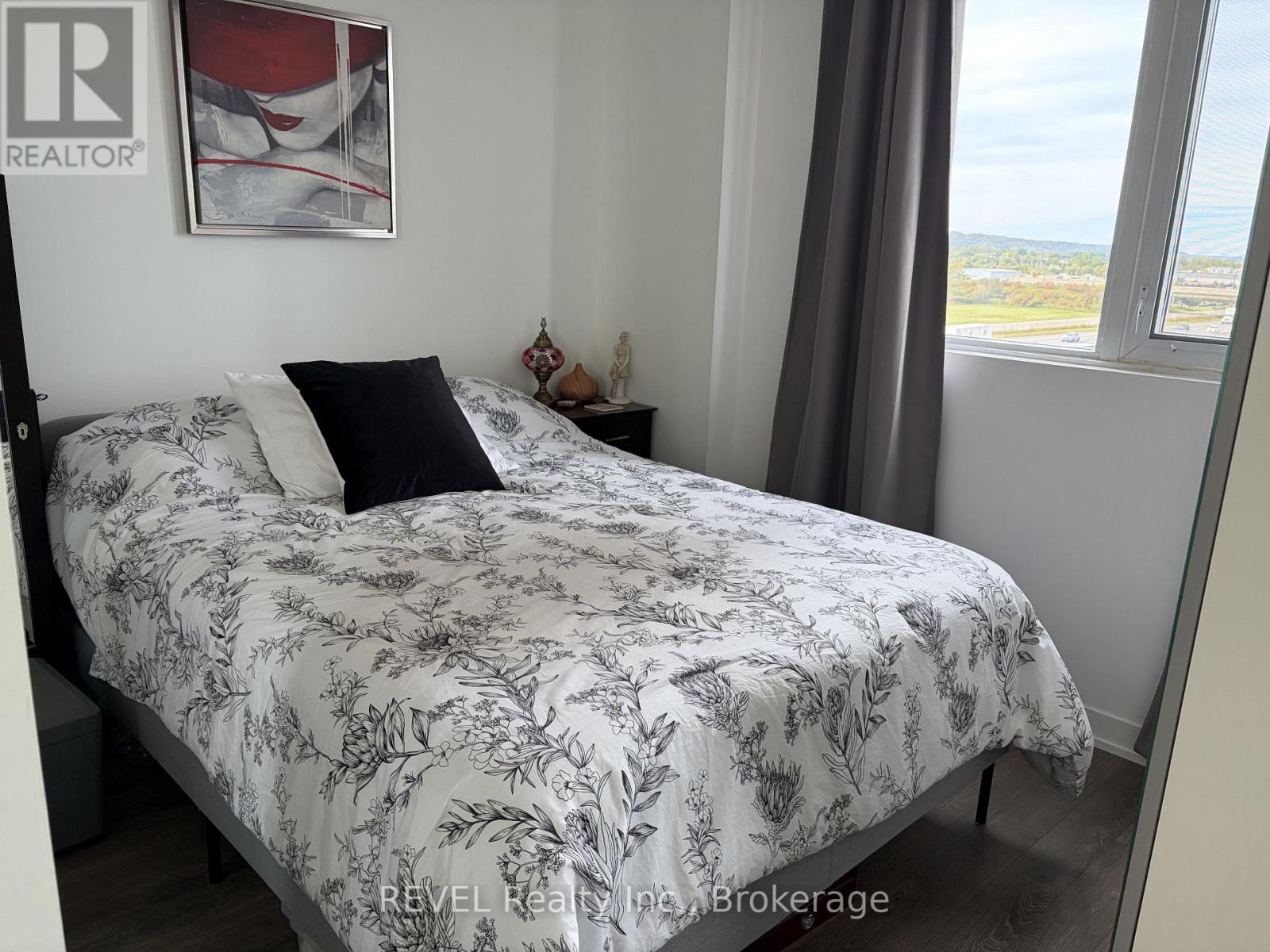 501 - 550 North Service Road, Grimsby, Ontario  L3M 0H9 - Photo 8 - X13810778
