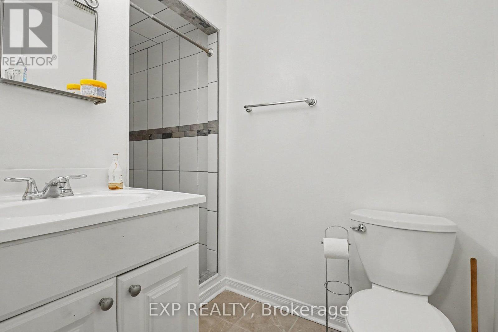 D - 32 Benlea Drive, Ottawa, Ontario  K2G 4A8 - Photo 17 - X13855296