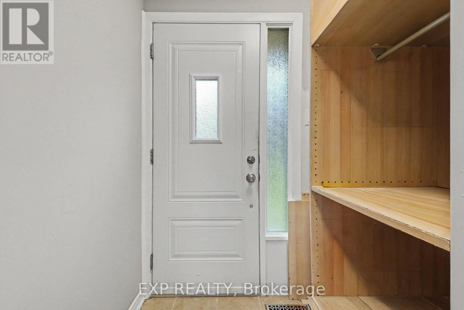 D - 32 Benlea Drive, Ottawa, Ontario  K2G 4A8 - Photo 5 - X13855296