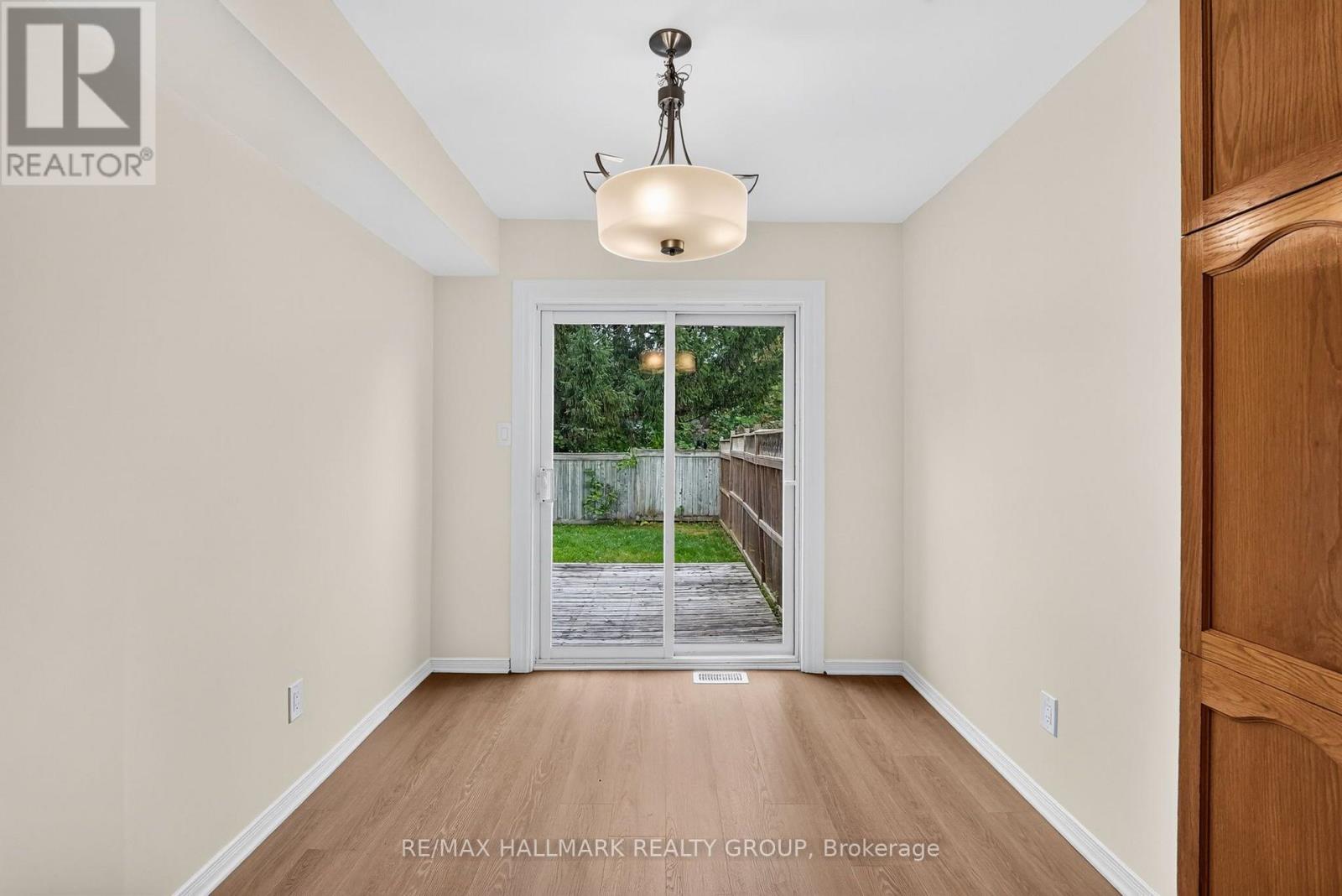 49 Robarts Crescent, Ottawa, Ontario  K2L 3Z3 - Photo 14 - X13855458