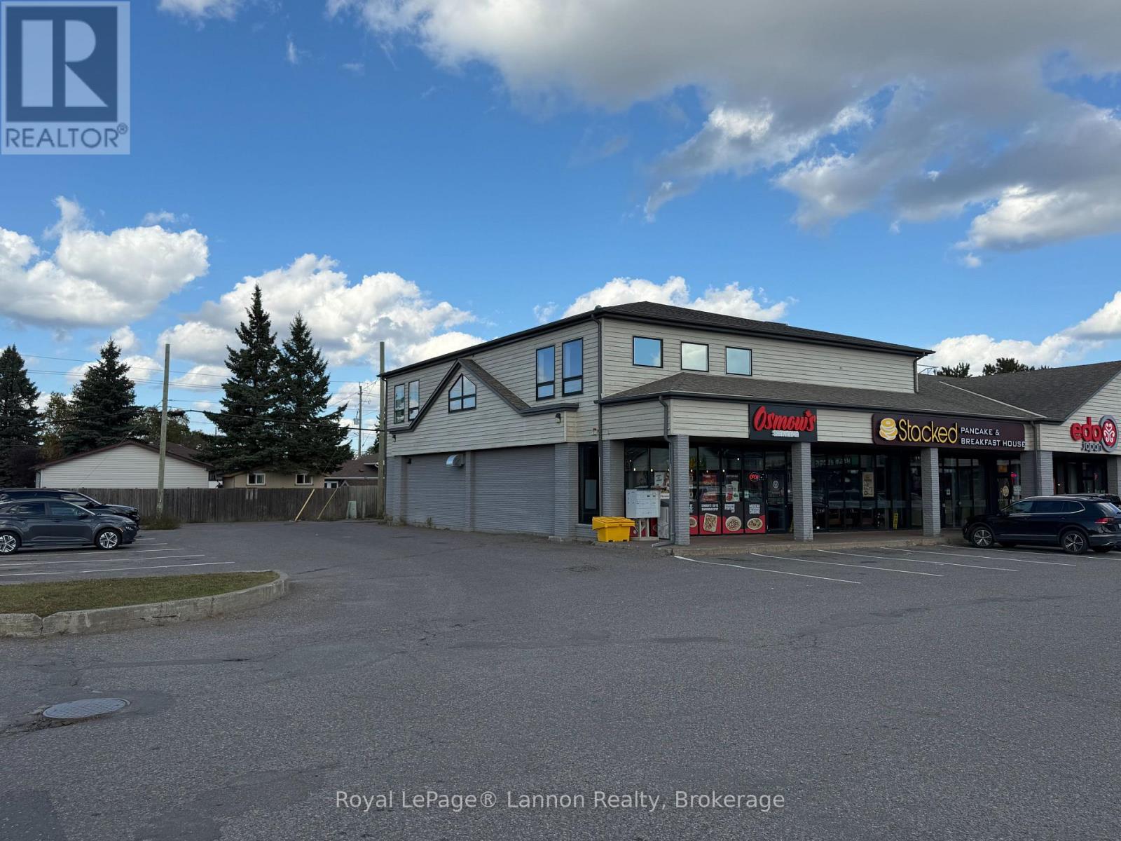 595 Arthur St Street W, Thunder Bay, Ontario  P7E 5R5 - Photo 1 - X13855286