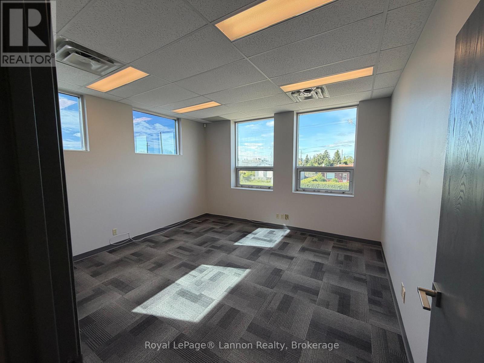 595 Arthur St Street W, Thunder Bay, Ontario  P7E 5R5 - Photo 12 - X13855286