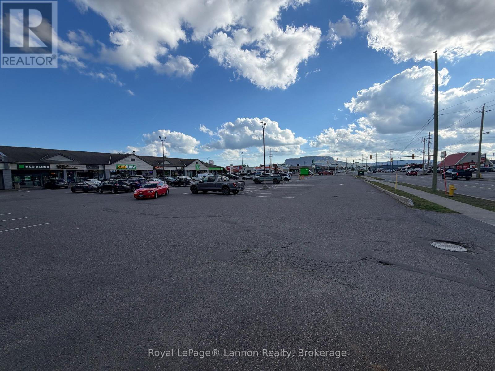 595 Arthur St Street W, Thunder Bay, Ontario  P7E 5R5 - Photo 4 - X13855286