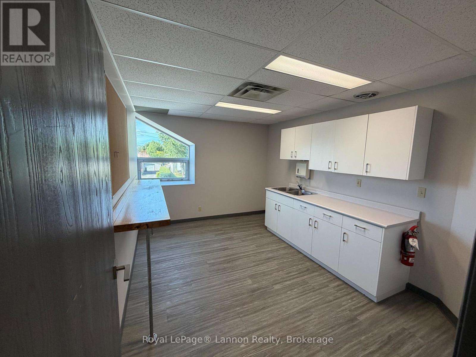 595 Arthur St Street W, Thunder Bay, Ontario  P7E 5R5 - Photo 9 - X13855286