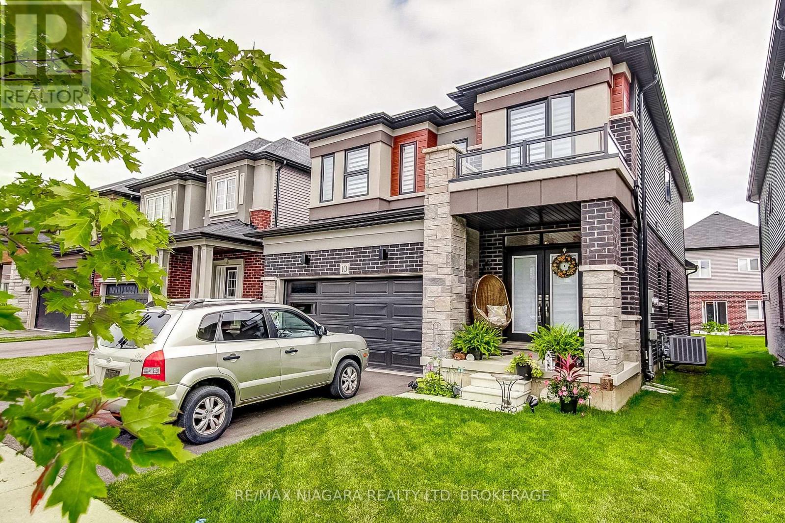 10 Ingalls Avenue, Brantford, Ontario N3V 0B2 - Photo 2 - X13855274