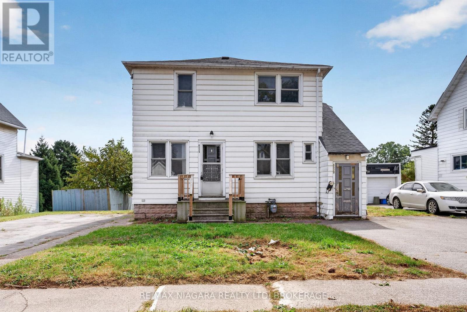 6520 Barker Street, Niagara Falls (Dorchester), Ontario L2G 1Y7 - Photo 1 - X13855478