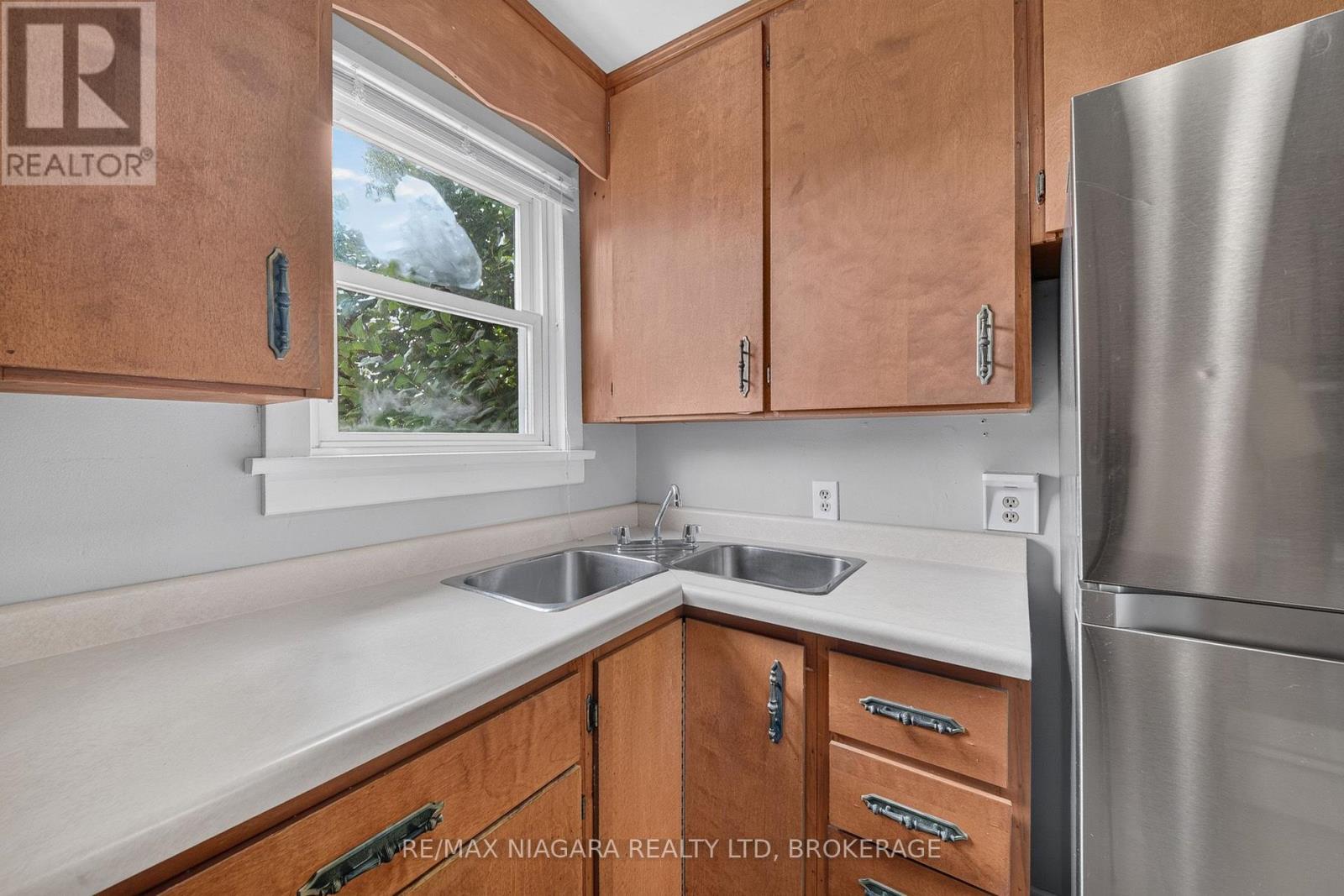 6520 Barker Street, Niagara Falls (Dorchester), Ontario L2G 1Y7 - Photo 17 - X13855478