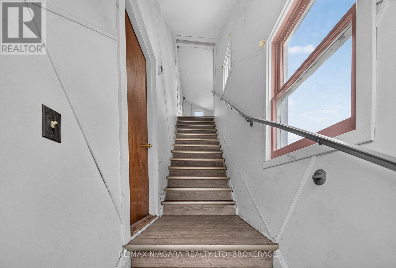 6520 Barker Street, Niagara Falls (Dorchester), Ontario L2G 1Y7 - Photo 31 - X13855478
