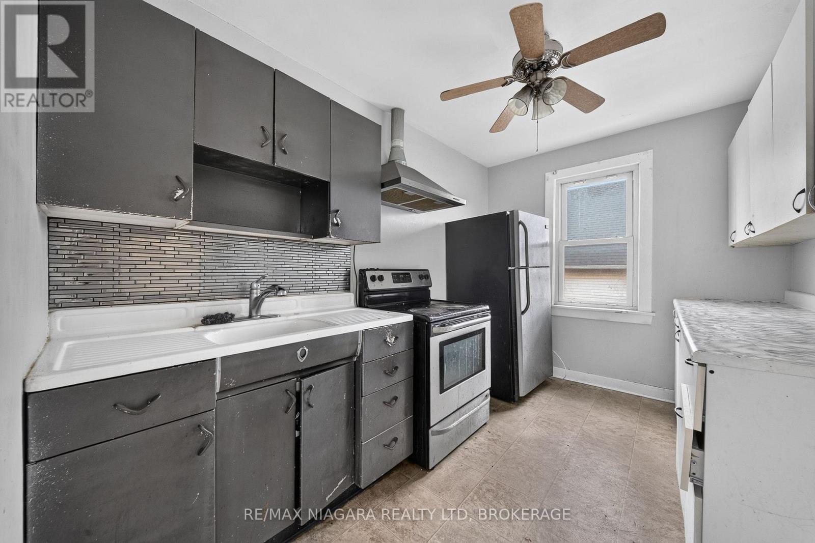 6520 Barker Street, Niagara Falls (Dorchester), Ontario L2G 1Y7 - Photo 36 - X13855478
