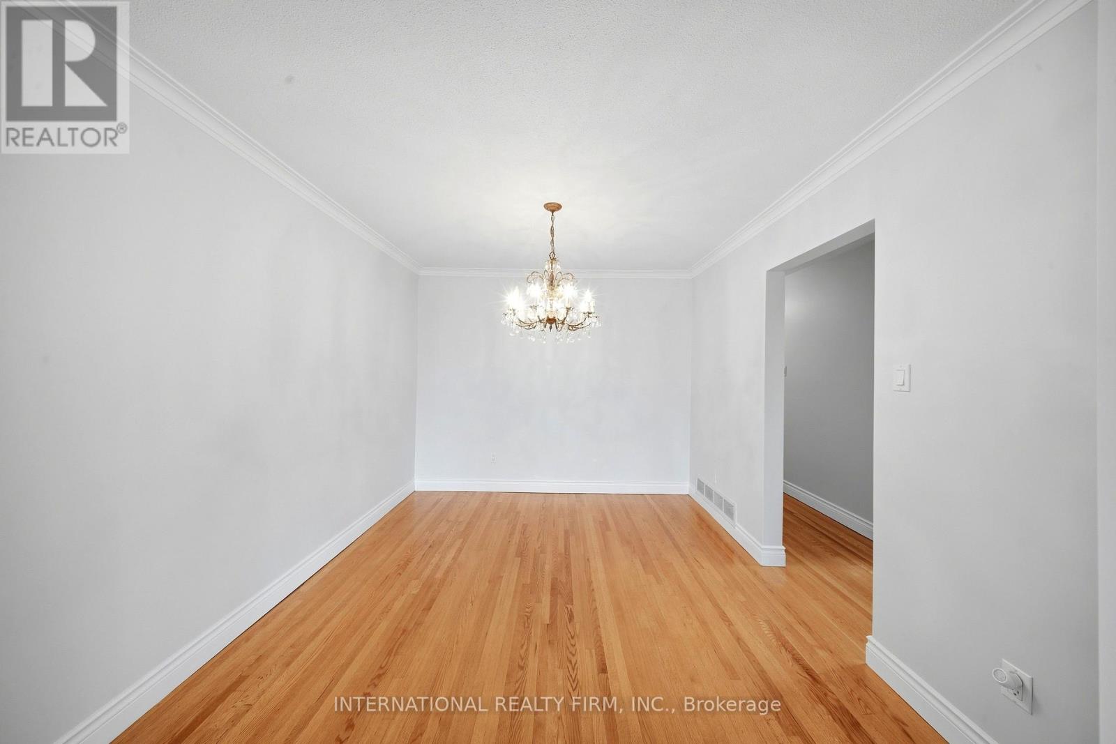 92 Andrew Park, Vaughan, Ontario  L4L 1E9 - Photo 5 - N13855020