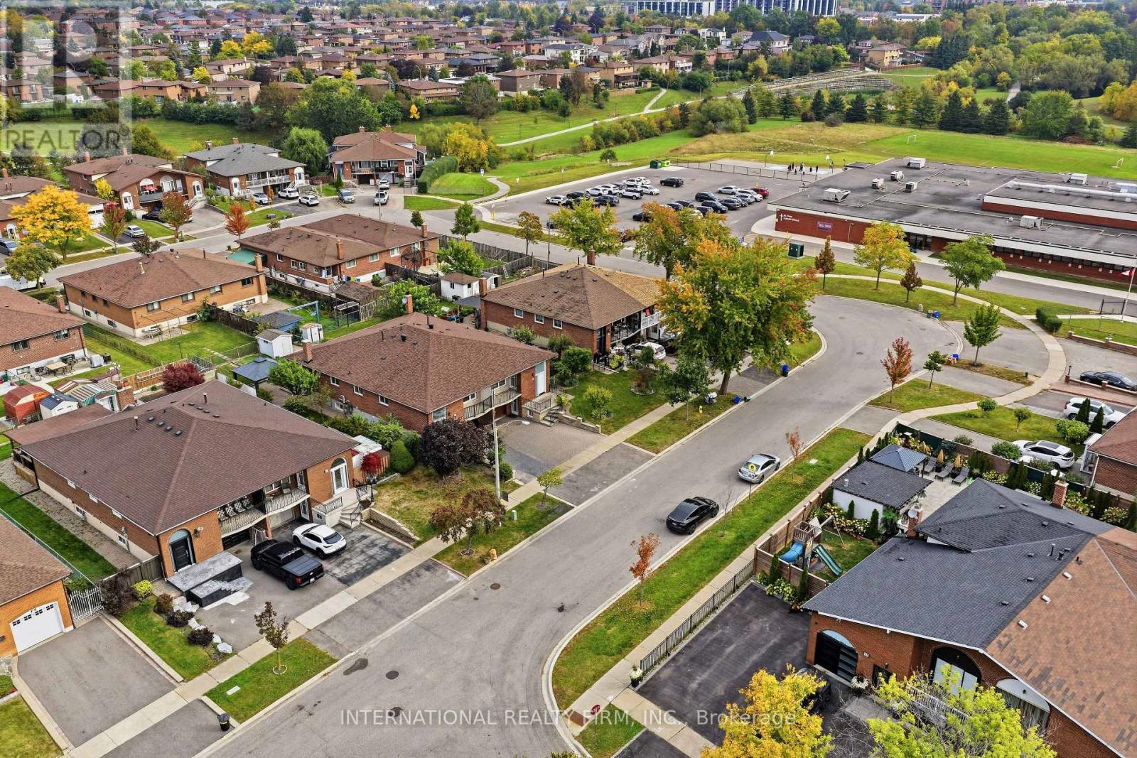 92 Andrew Park, Vaughan, Ontario  L4L 1E9 - Photo 28 - N13855020