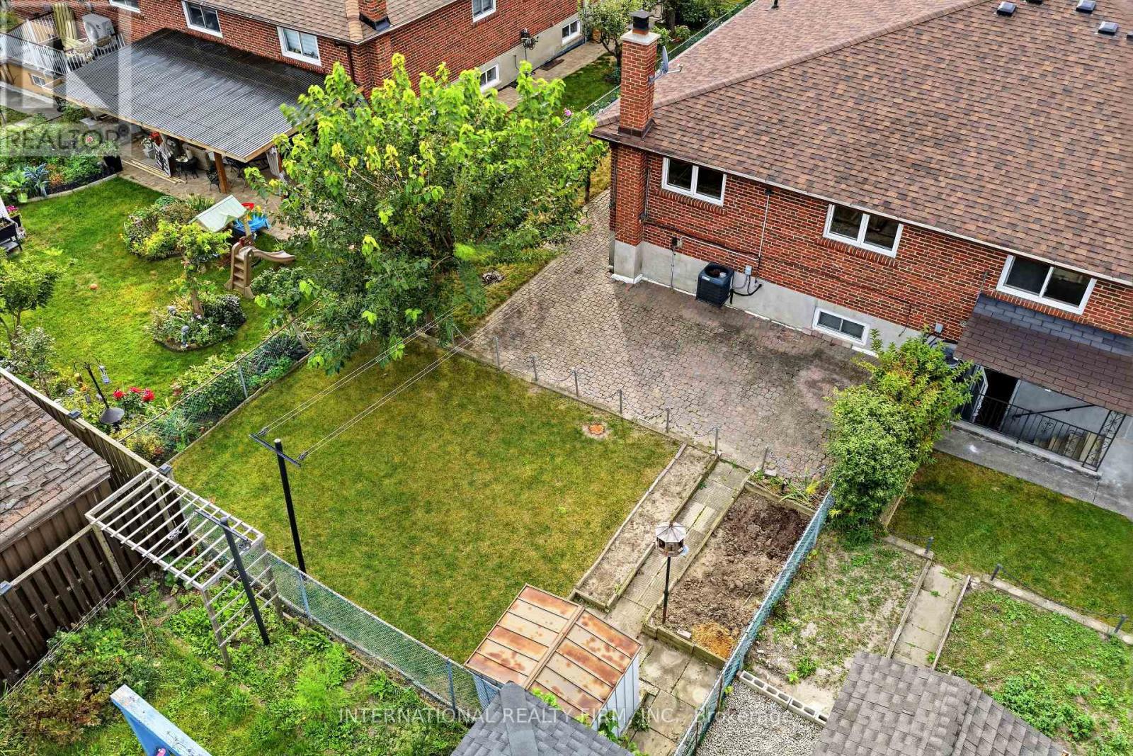 92 Andrew Park, Vaughan, Ontario  L4L 1E9 - Photo 26 - N13855020