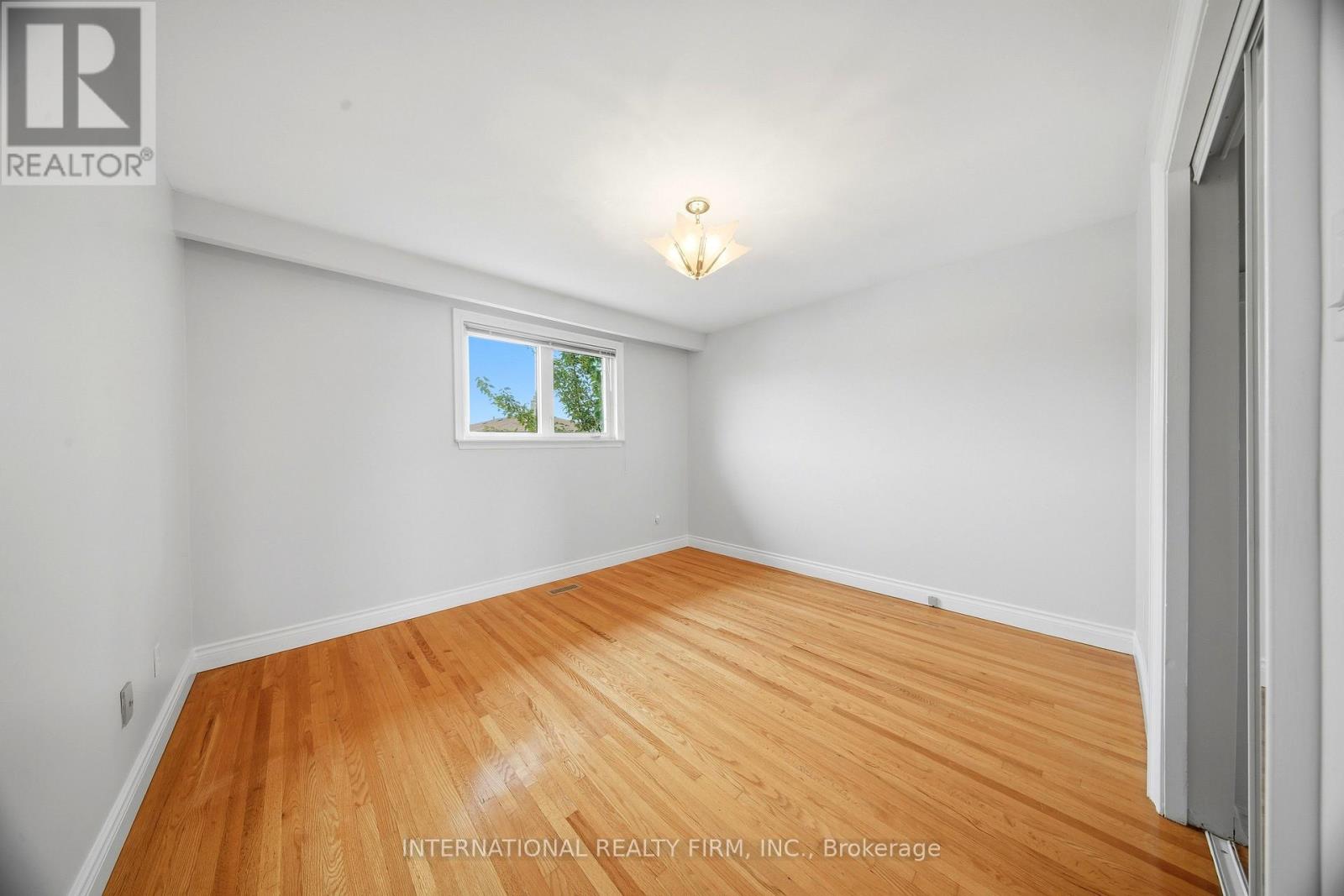 92 Andrew Park, Vaughan, Ontario  L4L 1E9 - Photo 9 - N13855020