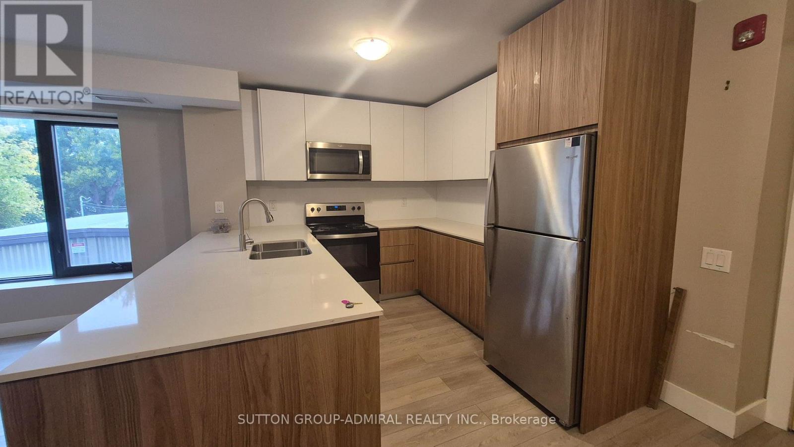 202 - 293 VIEWMOUNT AVENUE, Toronto, Ontario