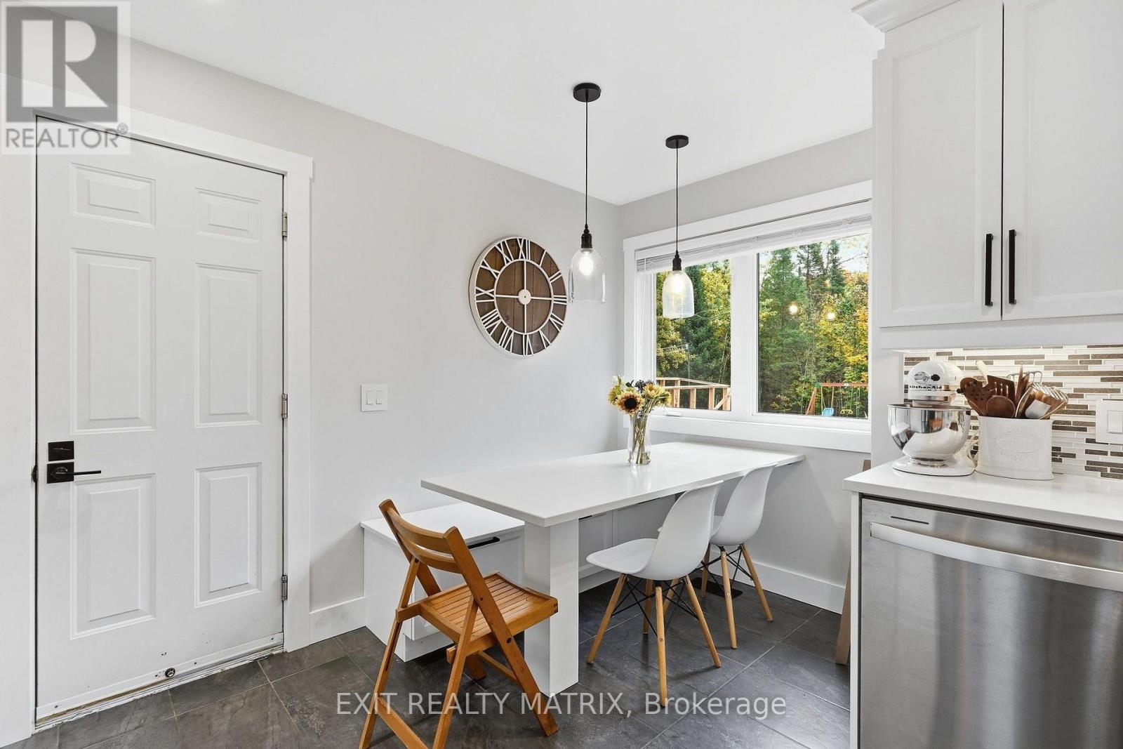 710 Du Parc Road, Champlain, Ontario  K0B 1K0 - Photo 17 - X13855470