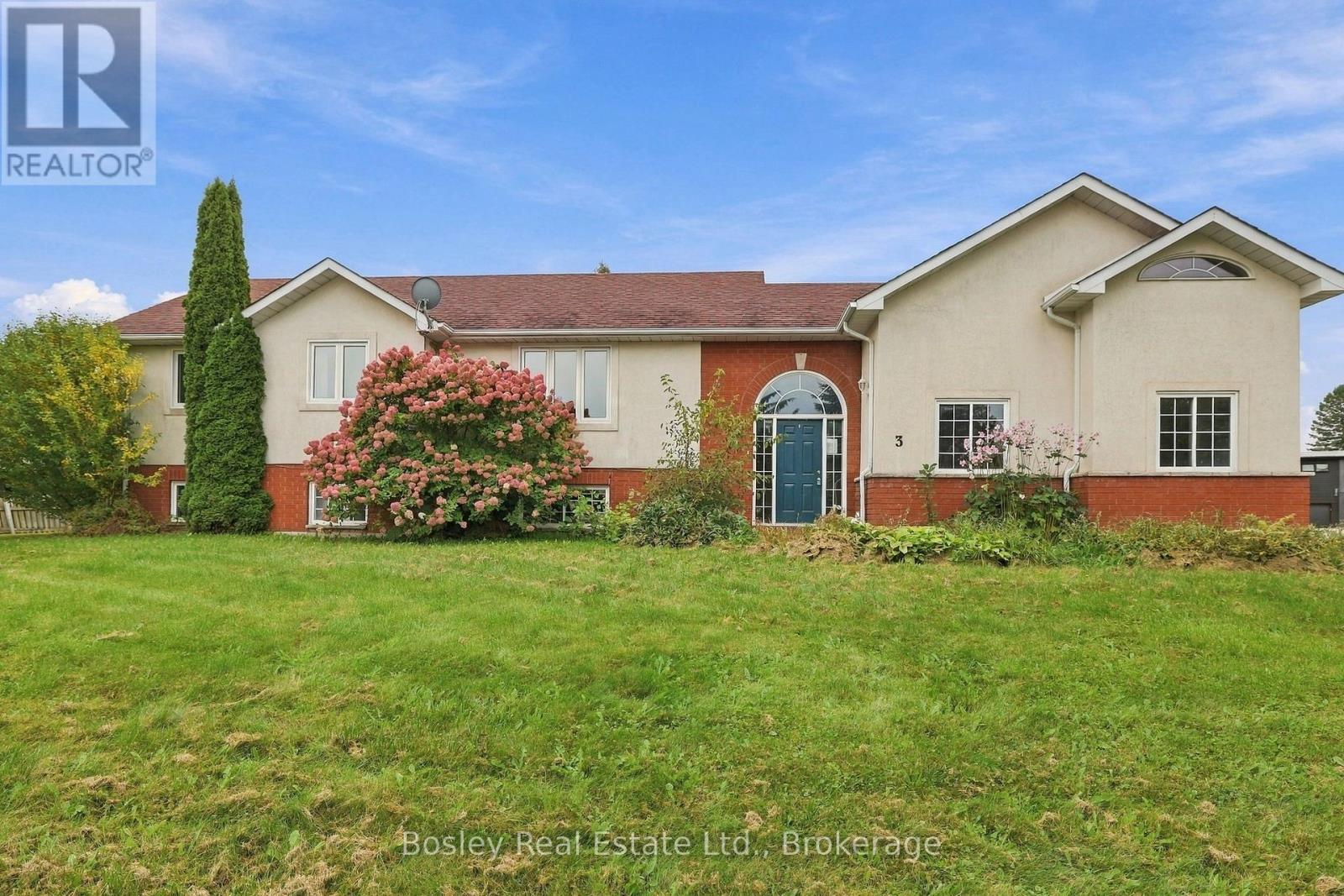 3 Shirley Court, Blue Mountains, Ontario  N0H 2P0 - Photo 2 - X13855436