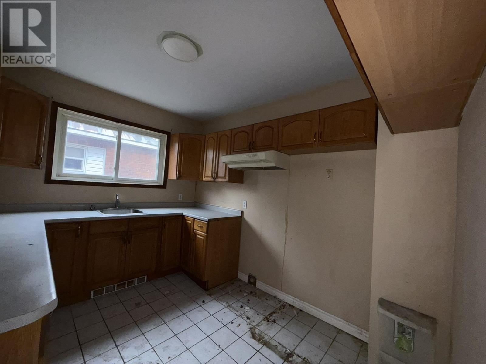 35 Albert St, Sault Ste. Marie, Ontario  P6A 2H7 - Photo 6 - SM262728