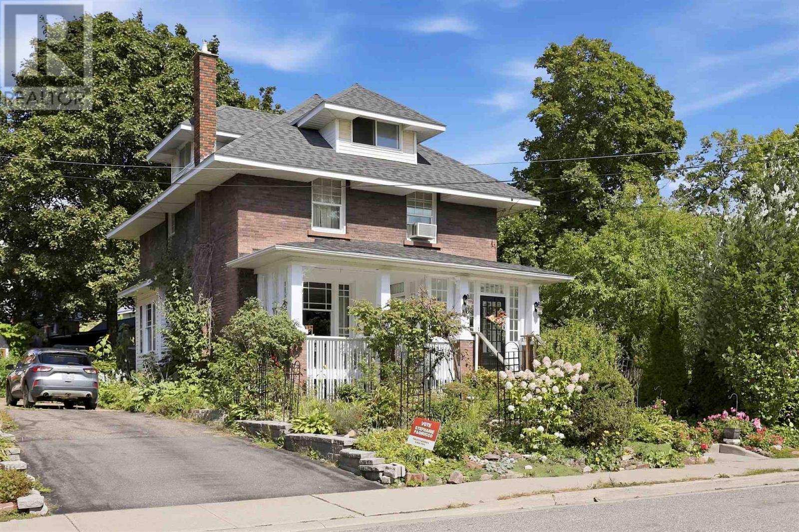 40 Euclid Rd, Sault Ste. Marie, Ontario  P6B 1A2 - Photo 2 - SM262729