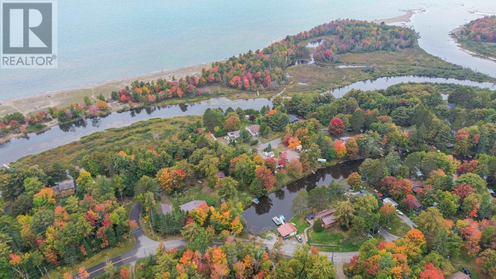 1602 Pineshores Rd, Goulais River, Ontario  P0S 1E0 - Photo 10 - SM262732