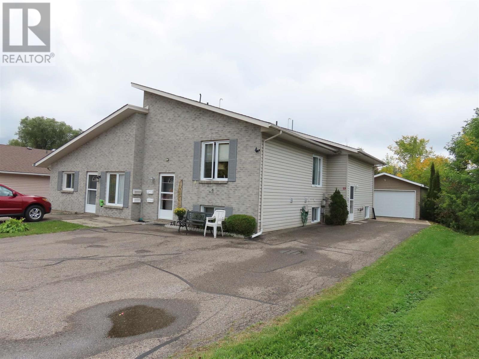 3 Elmwood Ave, Sault Ste. Marie, Ontario  P6B 4V6 - Photo 26 - SM262723