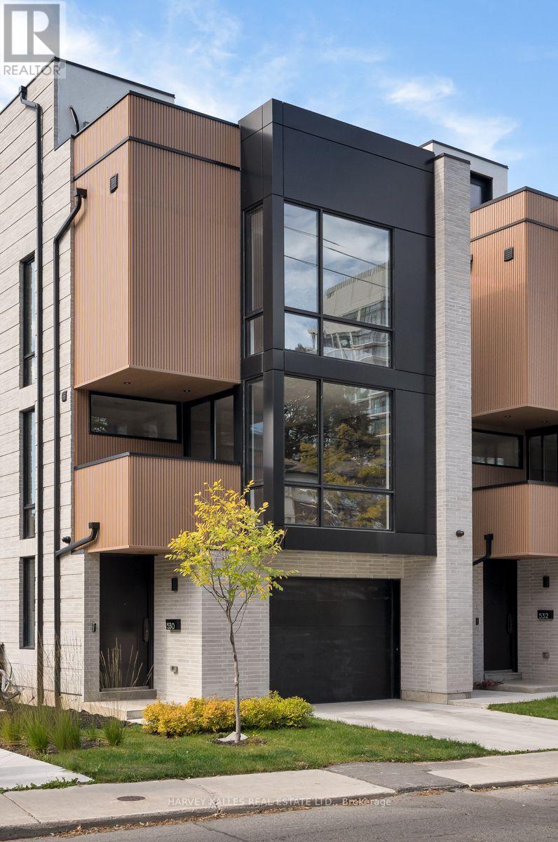 530 DUPLEX AVENUE, Toronto, Ontario