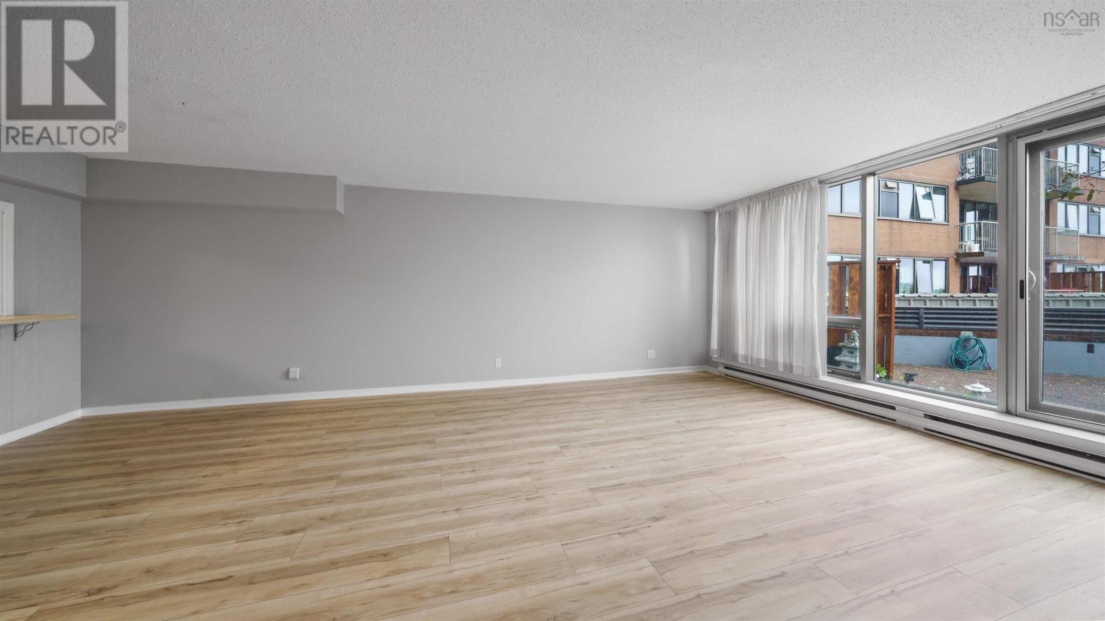 101 1 Prince Street, Dartmouth, Nova Scotia  B2Y 4L3 - Photo 3 - 202624715