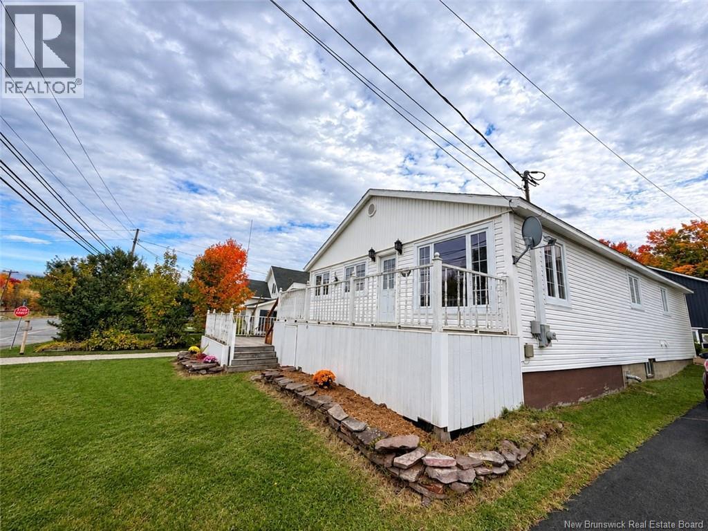 460 Vanier Street, Campbellton, New Brunswick  E3N 1V7 - Photo 22 - NB148862