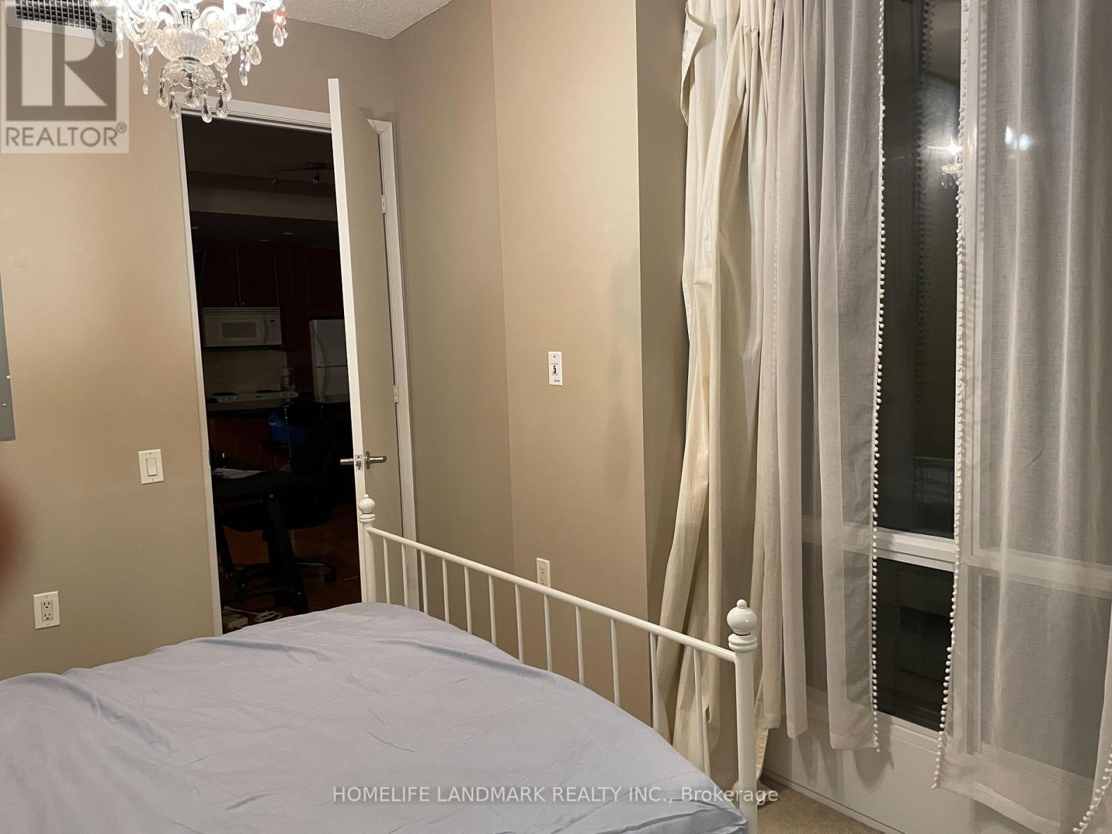 1501 - 85 Bloor Street E, Toronto, Ontario  M4W 3Y1 - Photo 11 - C13855352