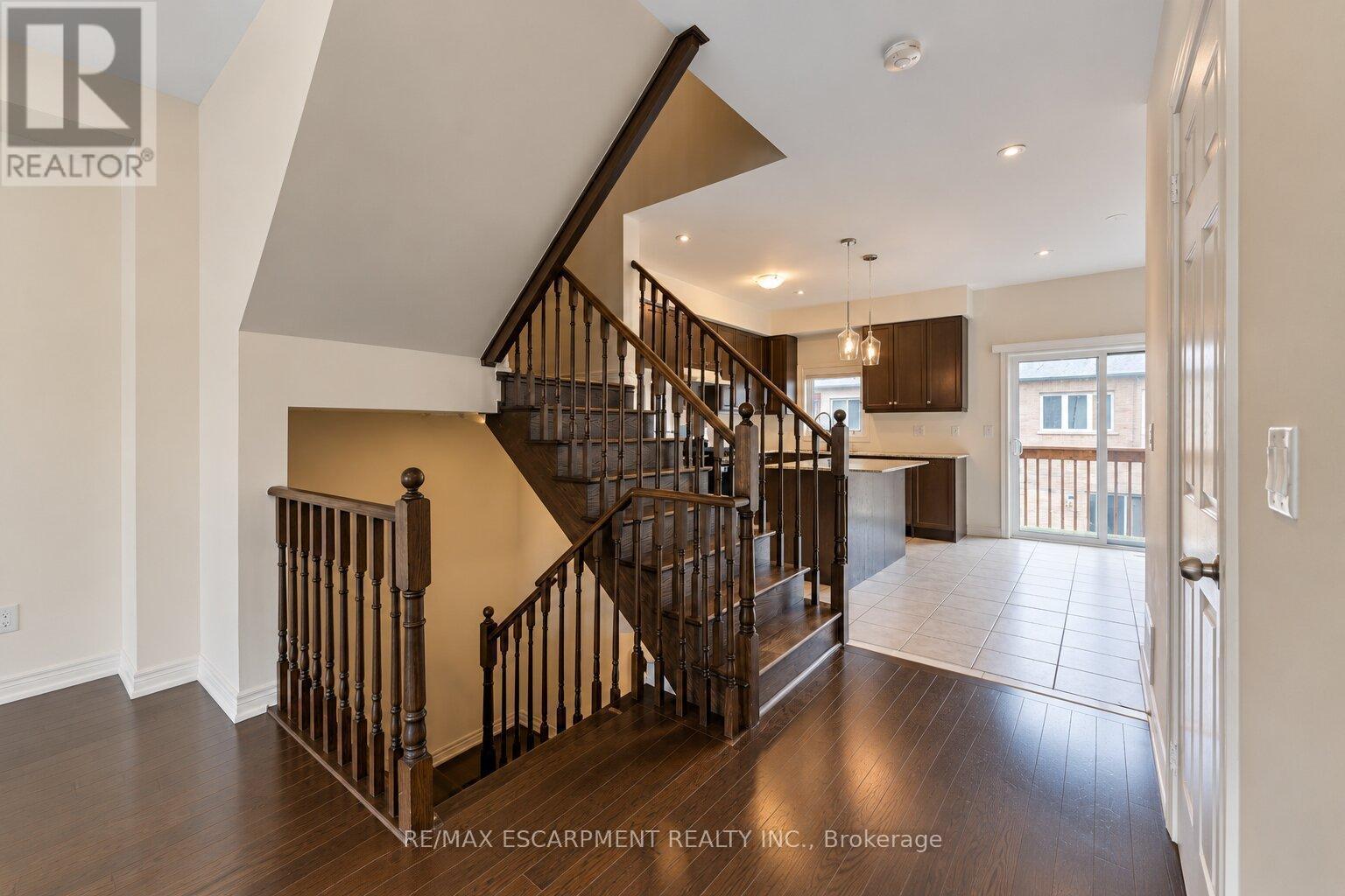 3930 Tufgar Crescent, Burlington, Ontario  L7M 2A4 - Photo 10 - W13855204
