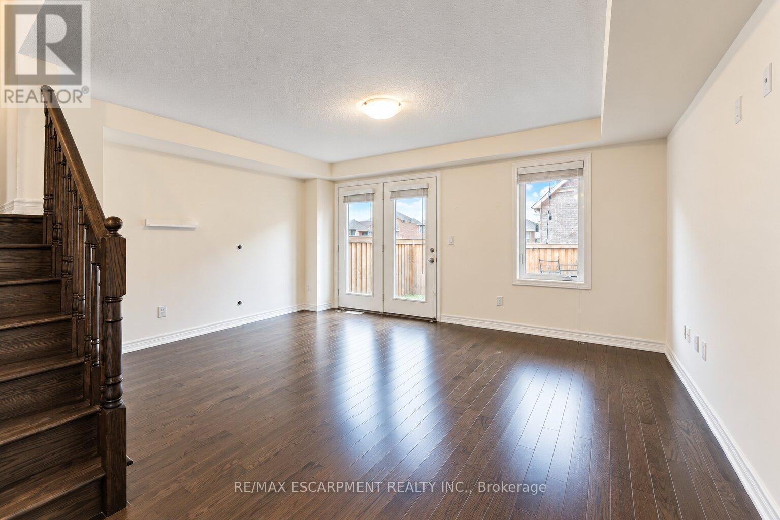 3930 Tufgar Crescent, Burlington, Ontario  L7M 2A4 - Photo 9 - W13855204