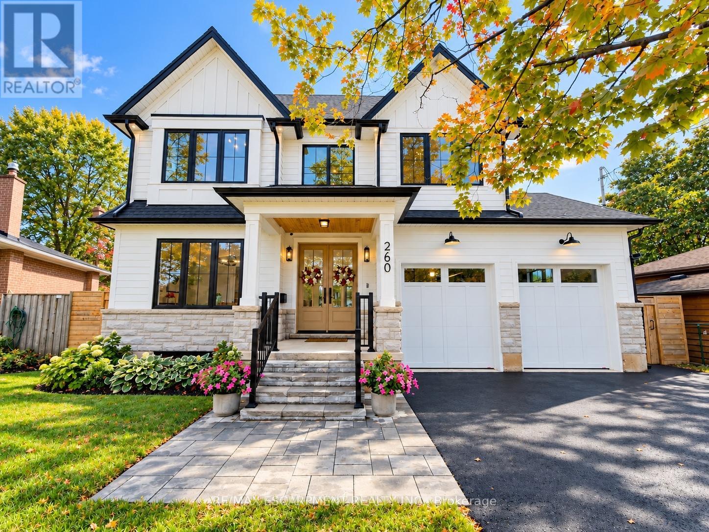 260 KENT CRESCENT, Burlington, Ontario