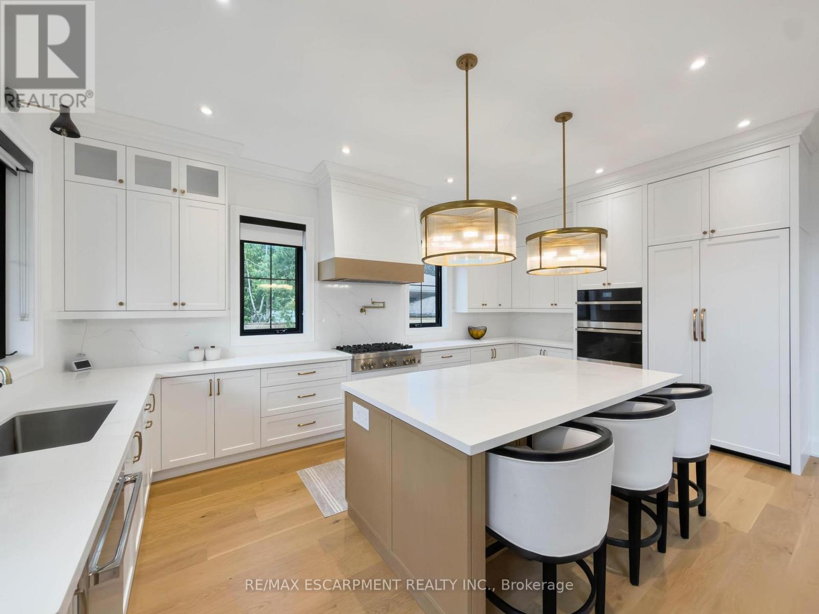 260 Kent Crescent, Burlington, Ontario  L7L 4T1 - Photo 16 - W13855342
