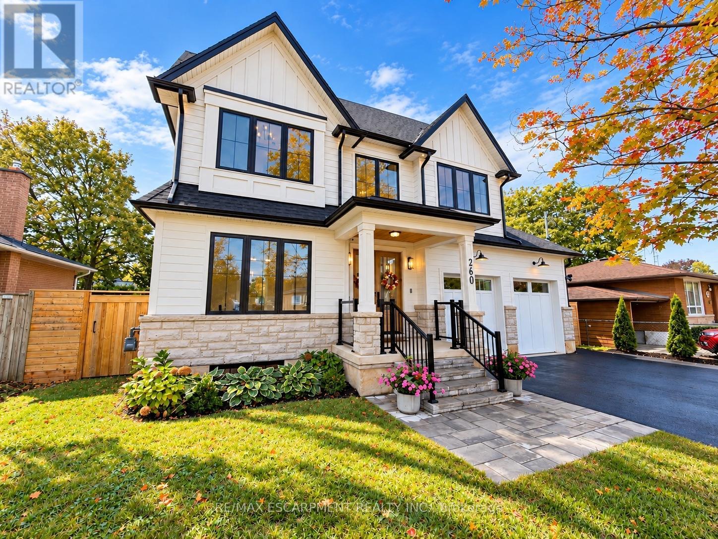 260 Kent Crescent, Burlington, Ontario  L7L 4T1 - Photo 2 - W13855342
