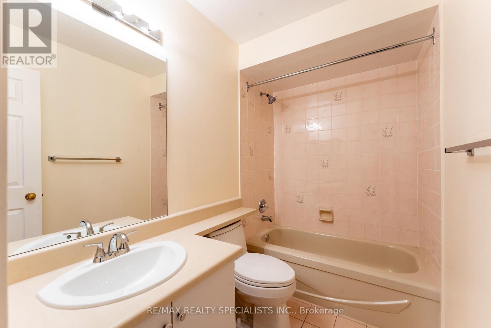 17 - 385 The East Mall, Toronto, Ontario  M9B 6J4 - Photo 19 - W13835906