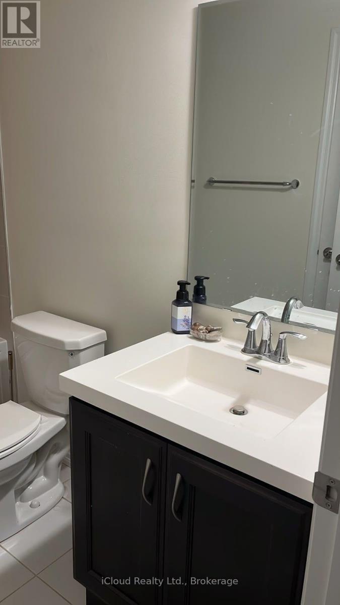 1 - 141 Marvin Avenue, Oakville, Ontario  L6H 0Y6 - Photo 7 - W13855456