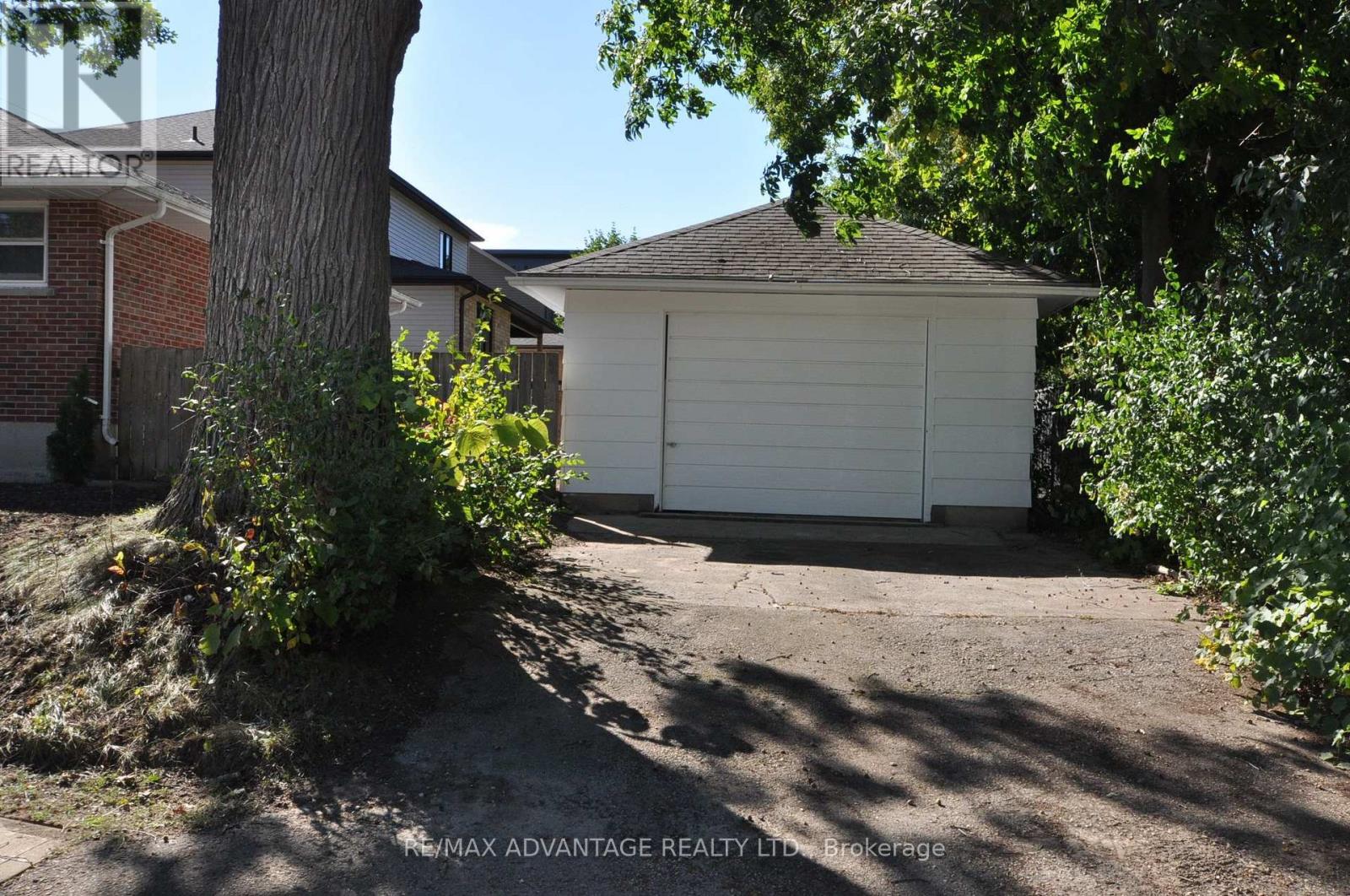 153 Langarth Street W, London South, Ontario  N6J 1P6 - Photo 2 - X13848618