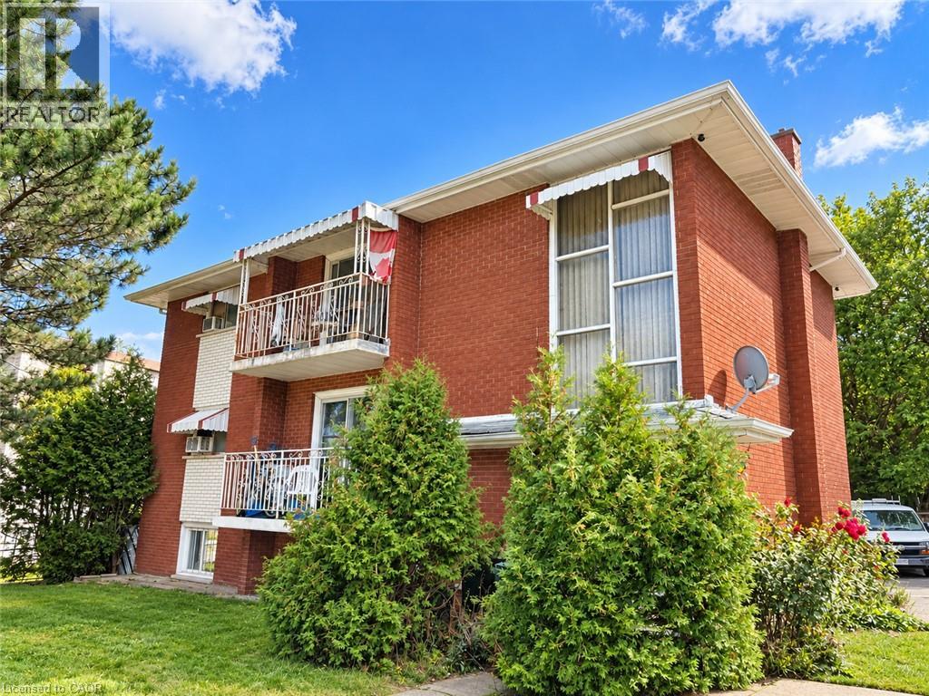 93 BRYBECK Crescent Unit# C