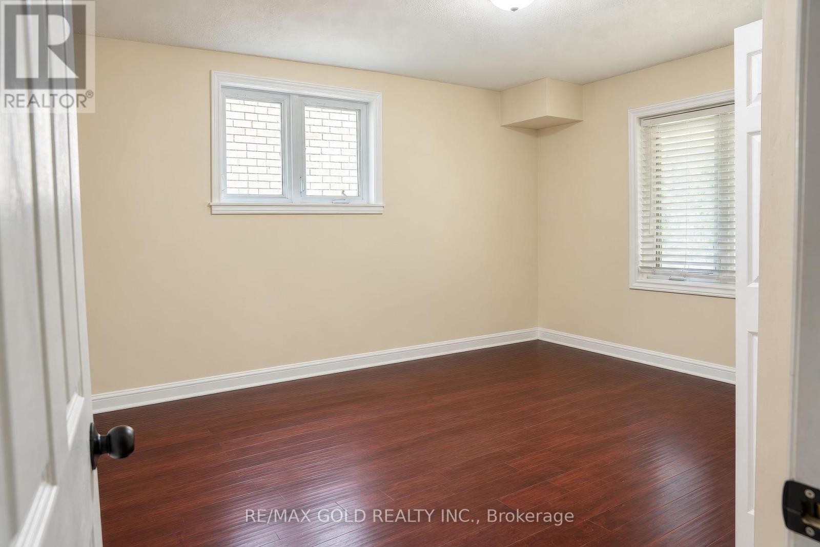 31 Melinda Street W, Kitchener, Ontario  N2E 0B8 - Photo 31 - X13855168